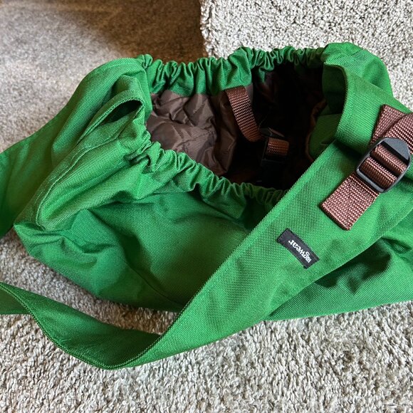 Messenger Pouch Carrier - Picture 4 of 4